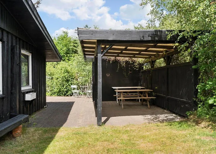 Lf10213-thyholm-haervej-9-b * Thyholm